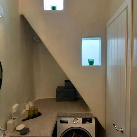 Tristrato Nyaraló *