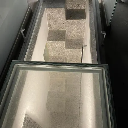 Nyaraló Tristrato Párosz